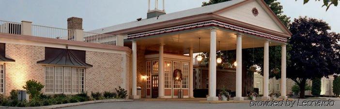 Hotel Carlisle & Embers Convention Center מראה חיצוני תמונה